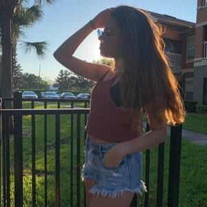 Meet your Posher, Fiorella